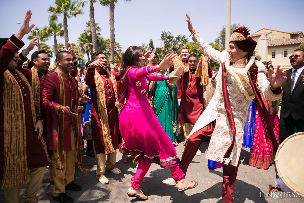 09-huntington-beach-hyatt-regency-indian-wedding-photography