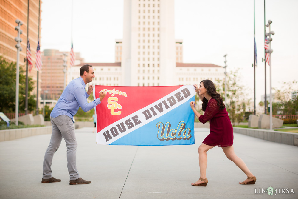 11-grand-central-market-los-angeles-engagement-photography