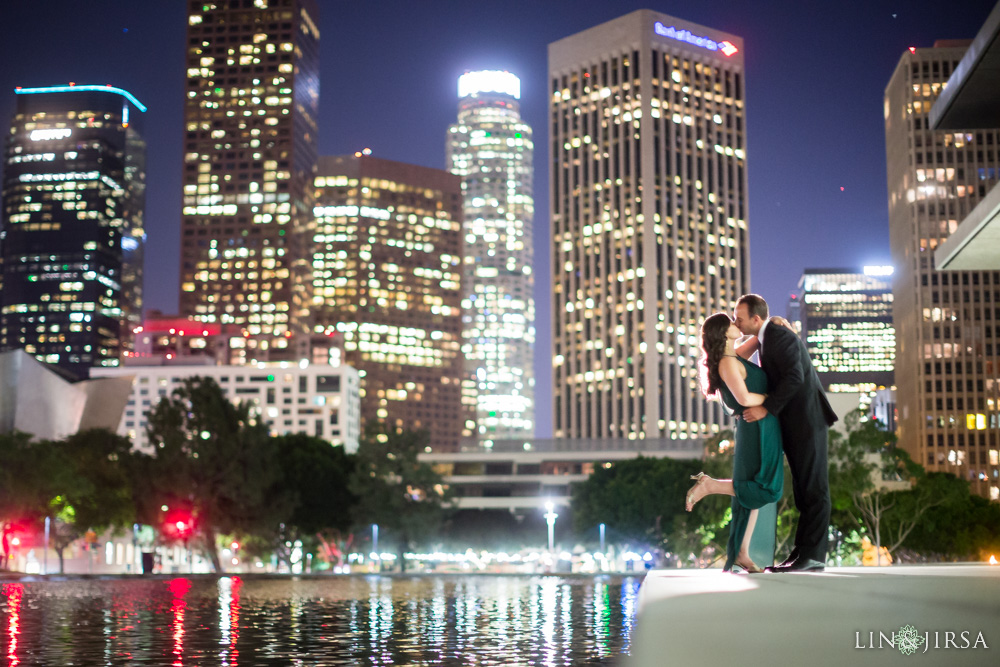 14-grand-central-market-los-angeles-engagement-photography