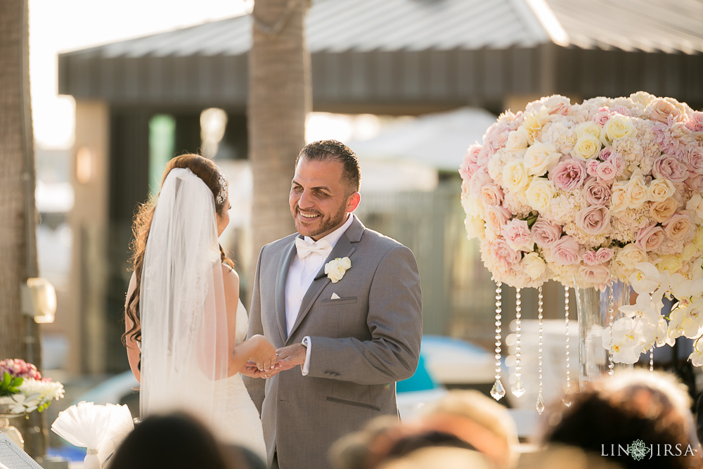 15-balboa-bay-resort-persian-wedding-photography