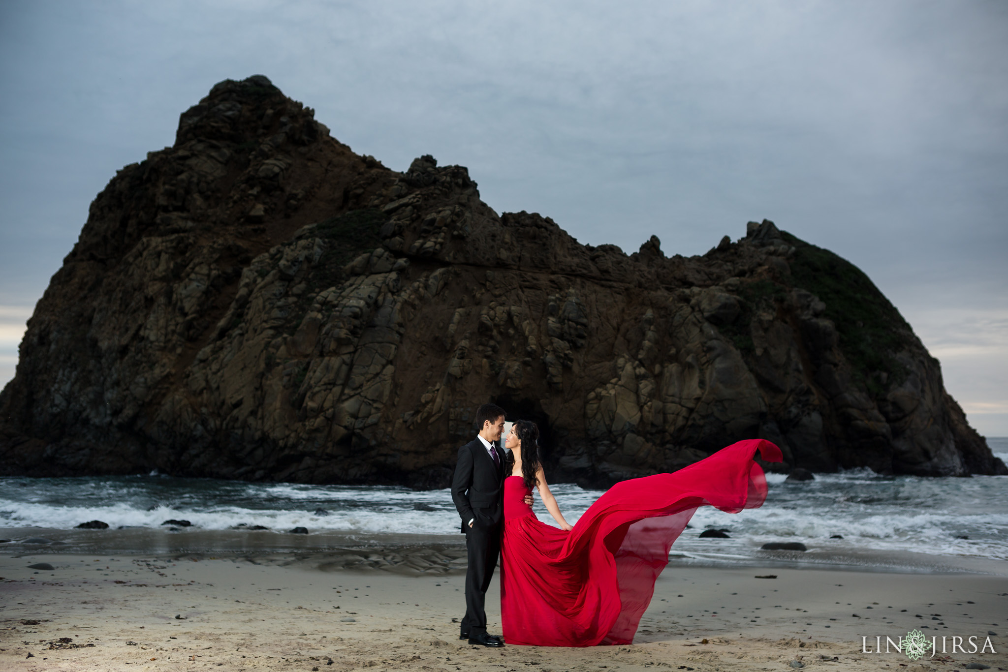 10-big-sur-mcway-falls-pfieffer-beach-engagement-photography