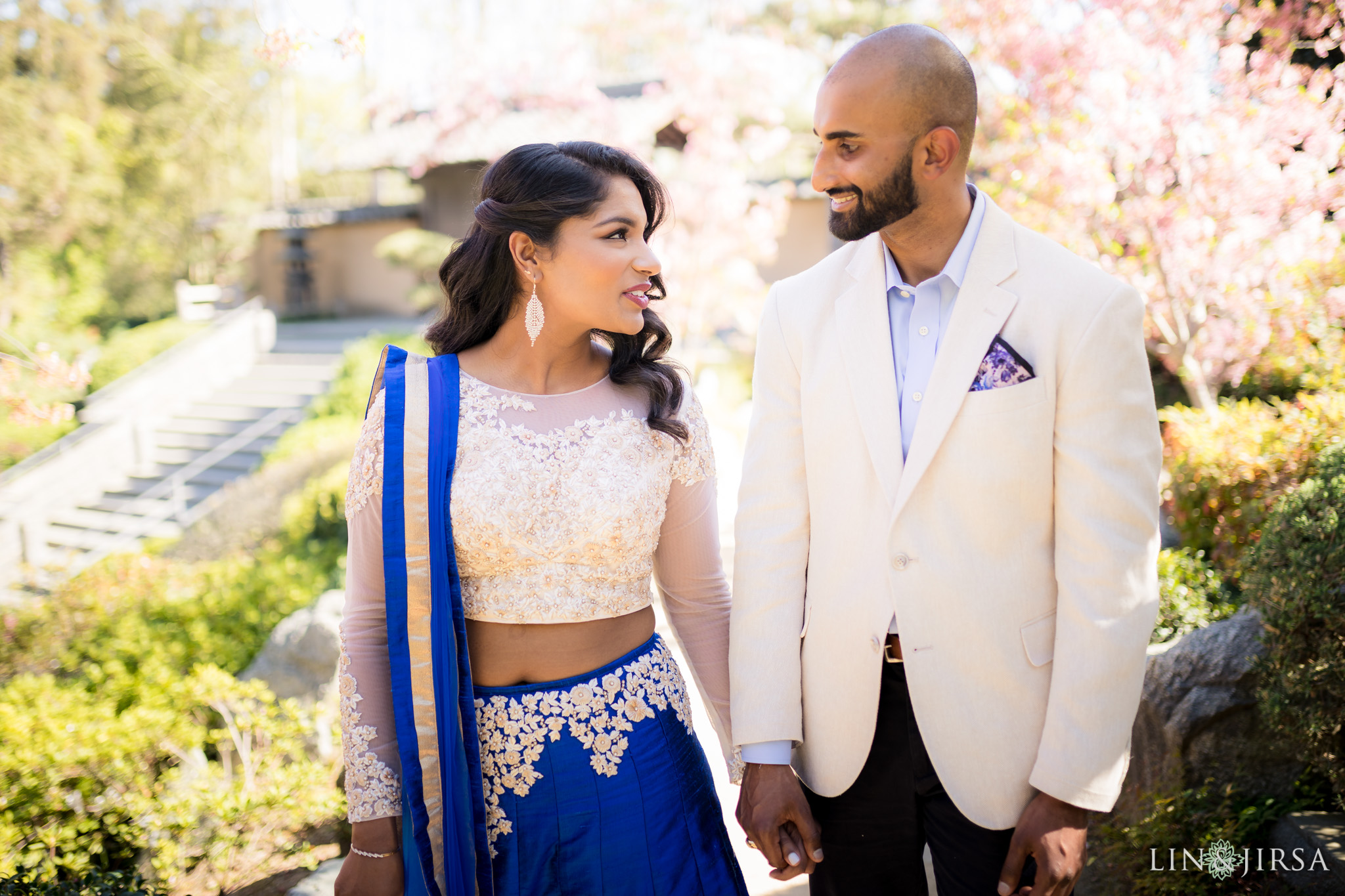 02-huntington-garden-engagement-photography