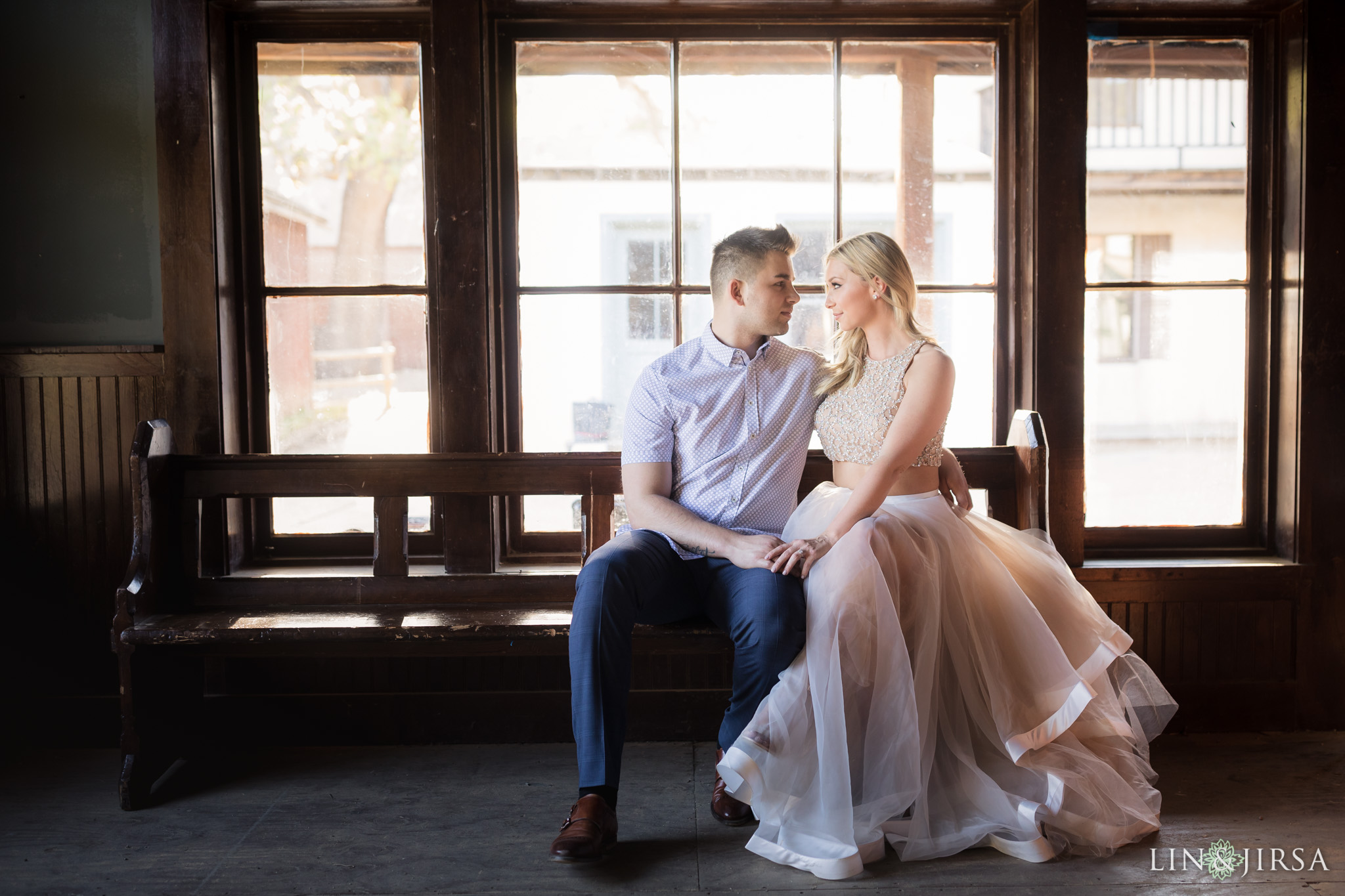 04-paramount-ranch-malibu-engagement-photography