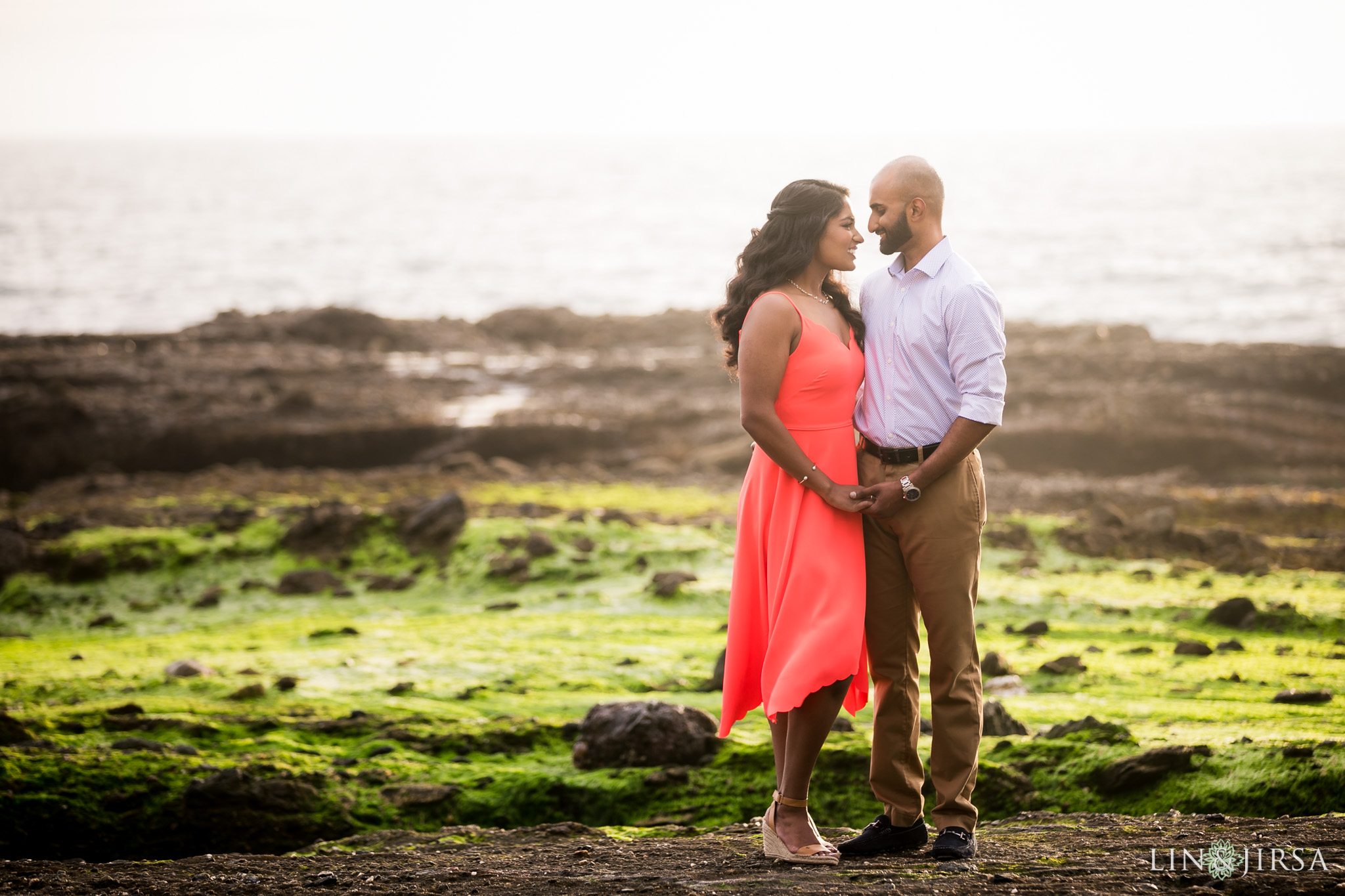 08-laguna-beach-engagement-photography