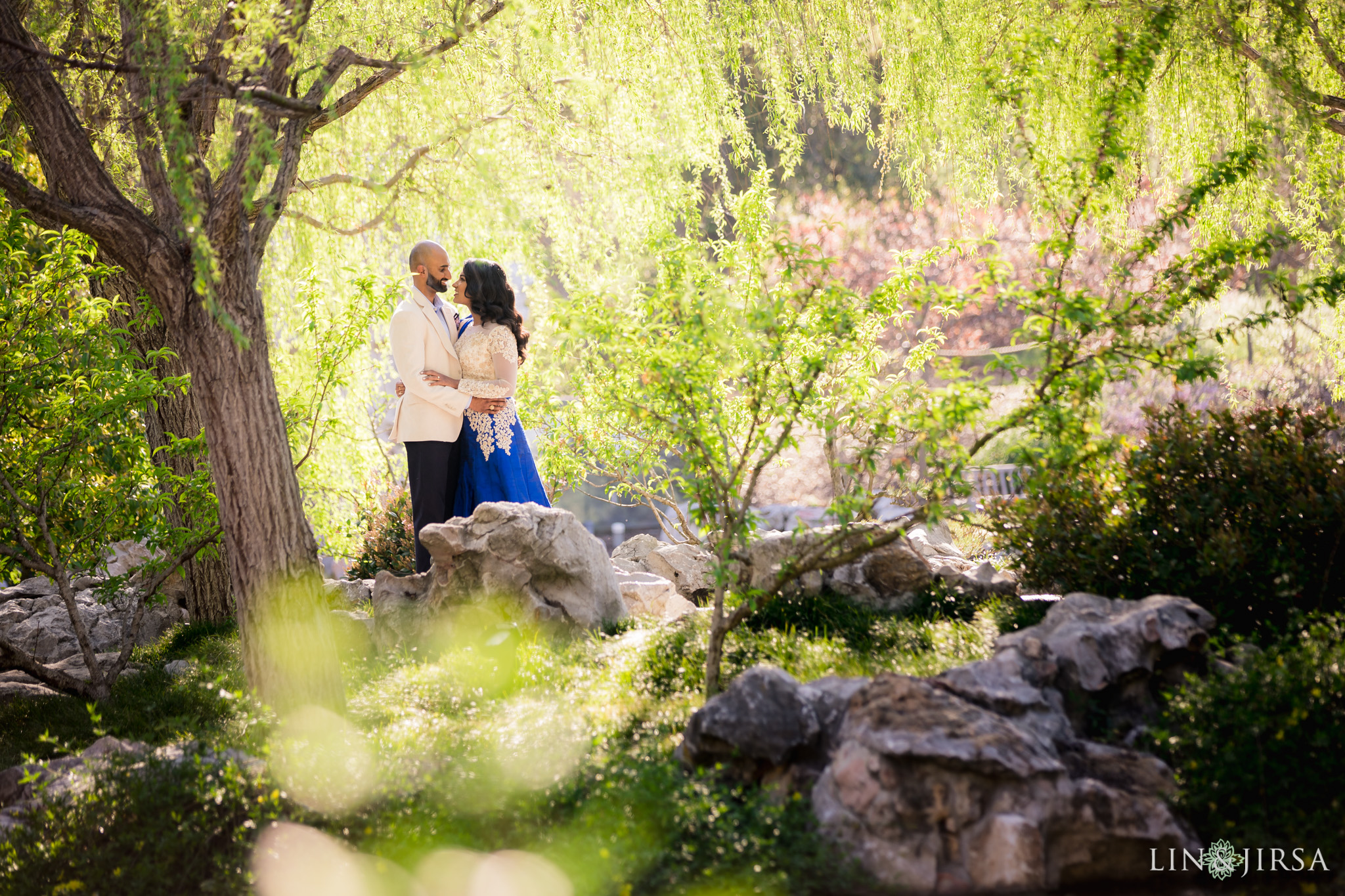 10-huntington-garden-engagement-photography