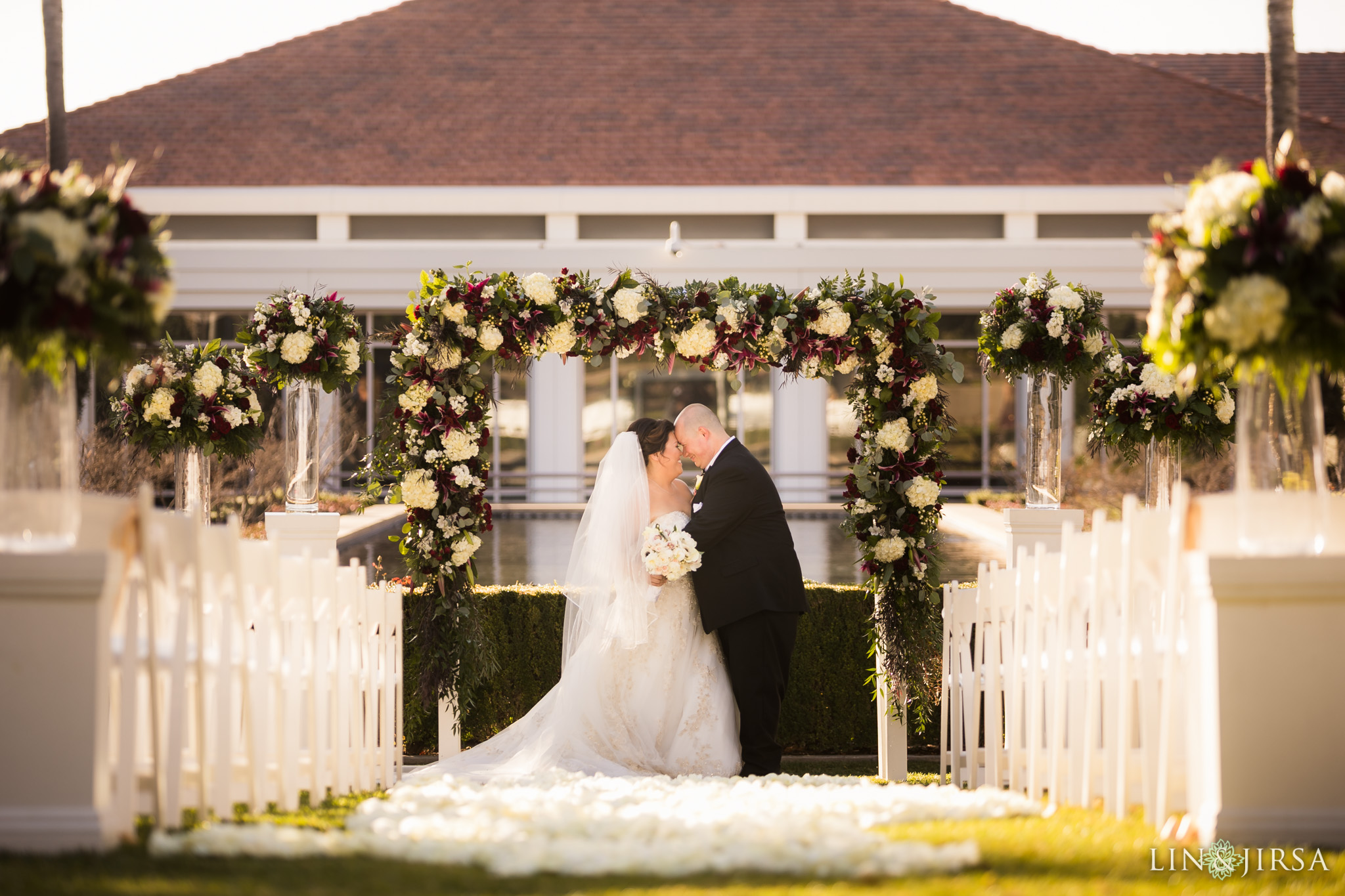 20 richard nixon library museum wedding ceremony photography