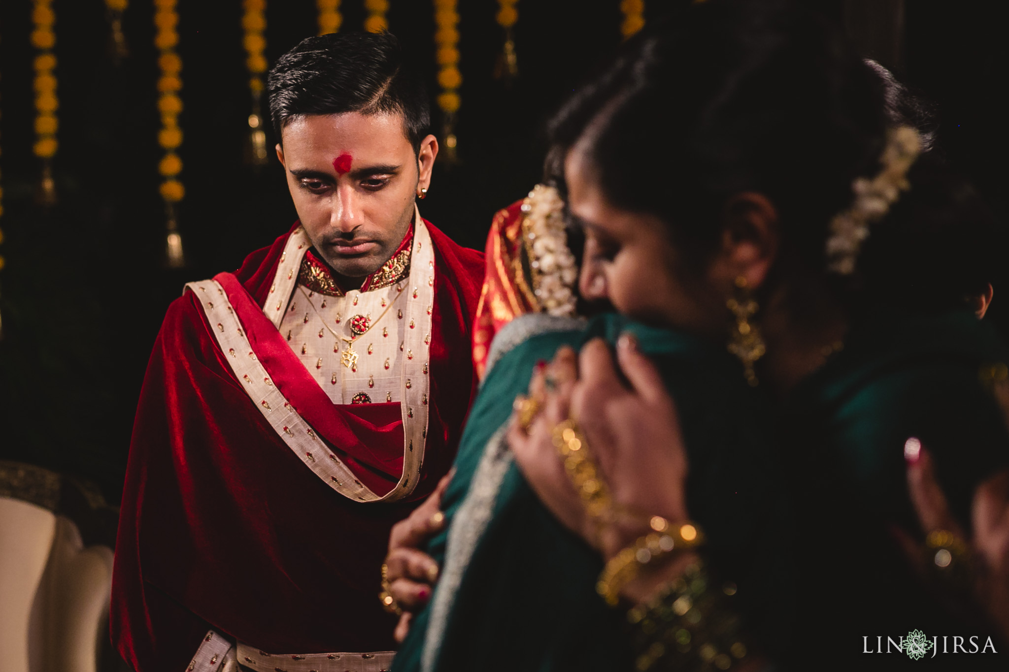 44 hotel irvine indian wedding vidaai photography
