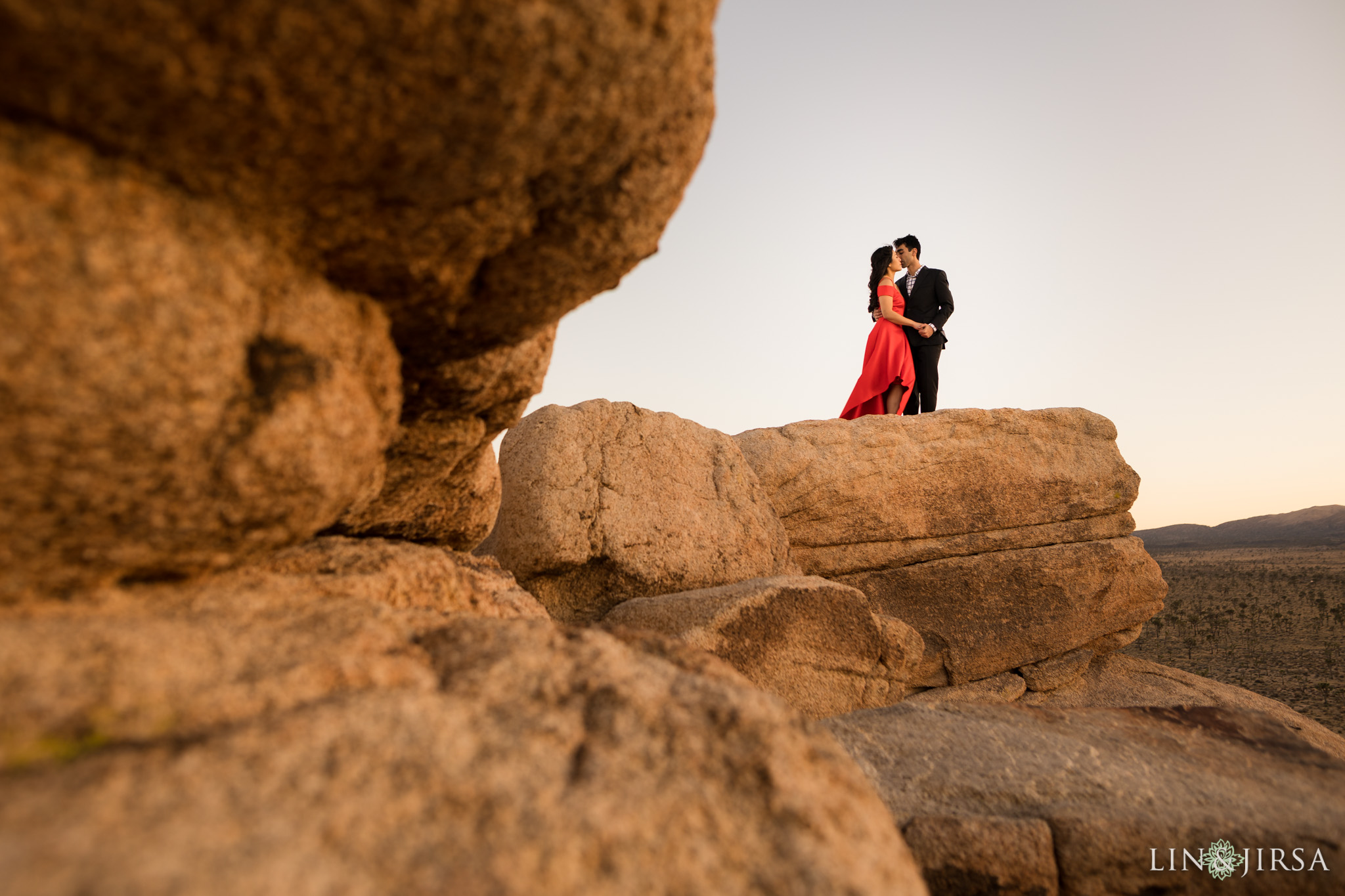 18 joshua tree national park engagement photography