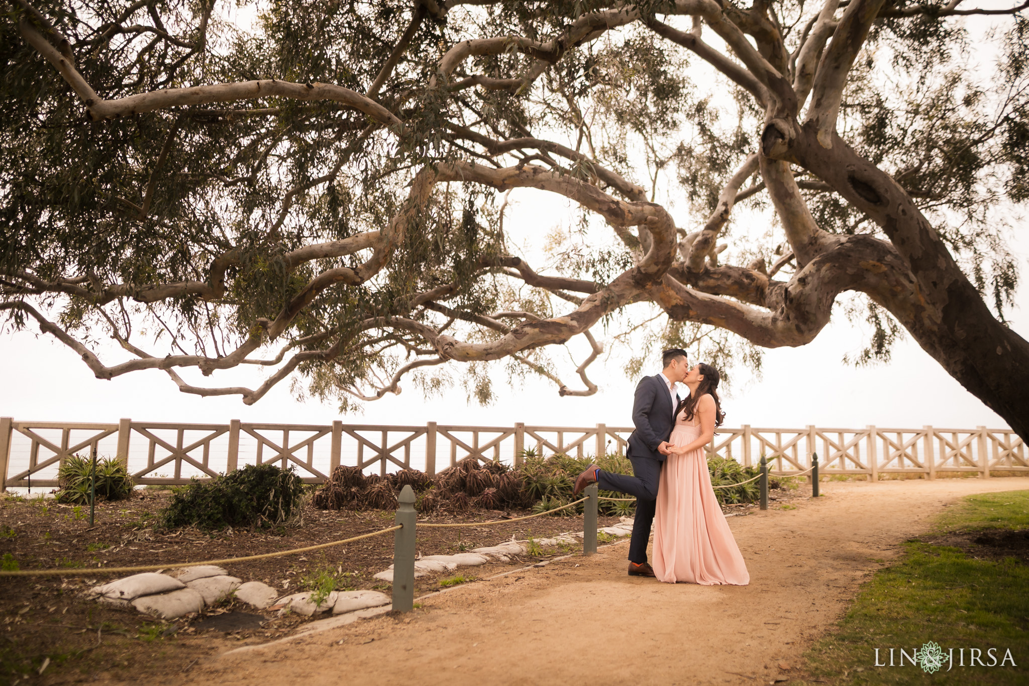 02 santa monica pier engagement photography