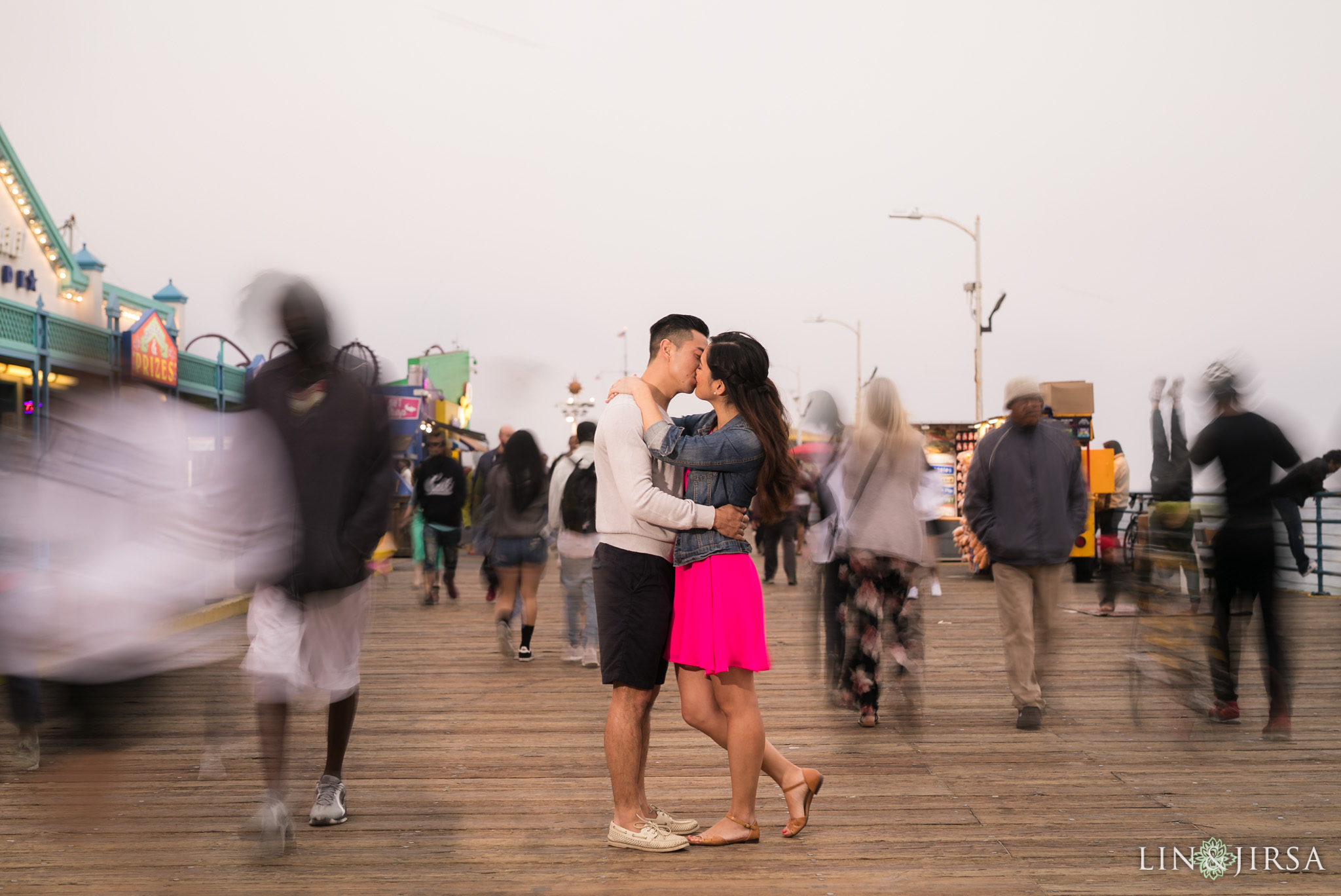 05 santa monica pier engagement photography