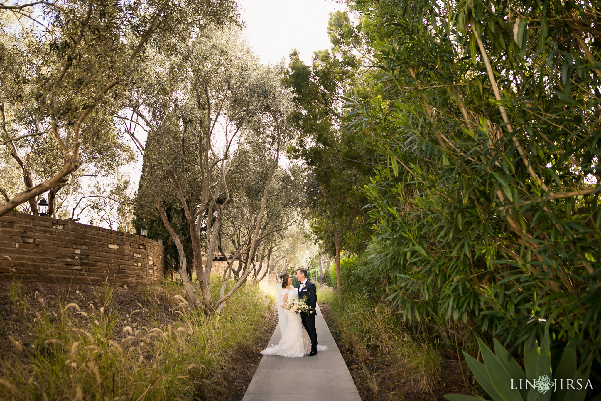 13 estancia la jolla hotel and spa wedding photography