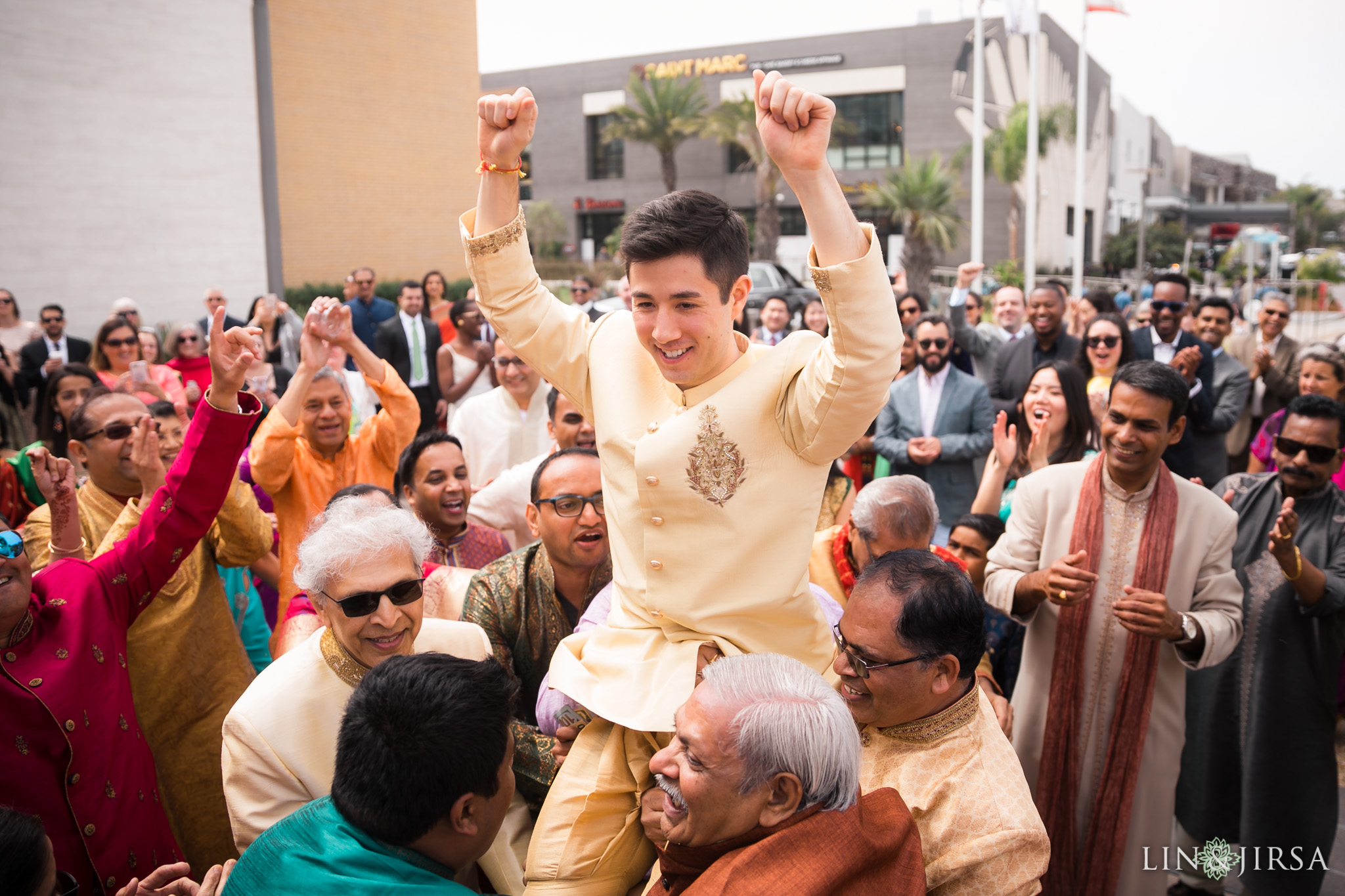 18 pasea hotel and spa huntington beach indian wedding baraat photography