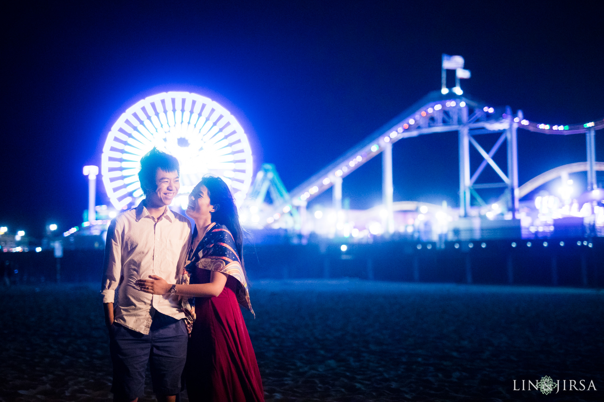 14 santa monica pier los angeles engagement photography