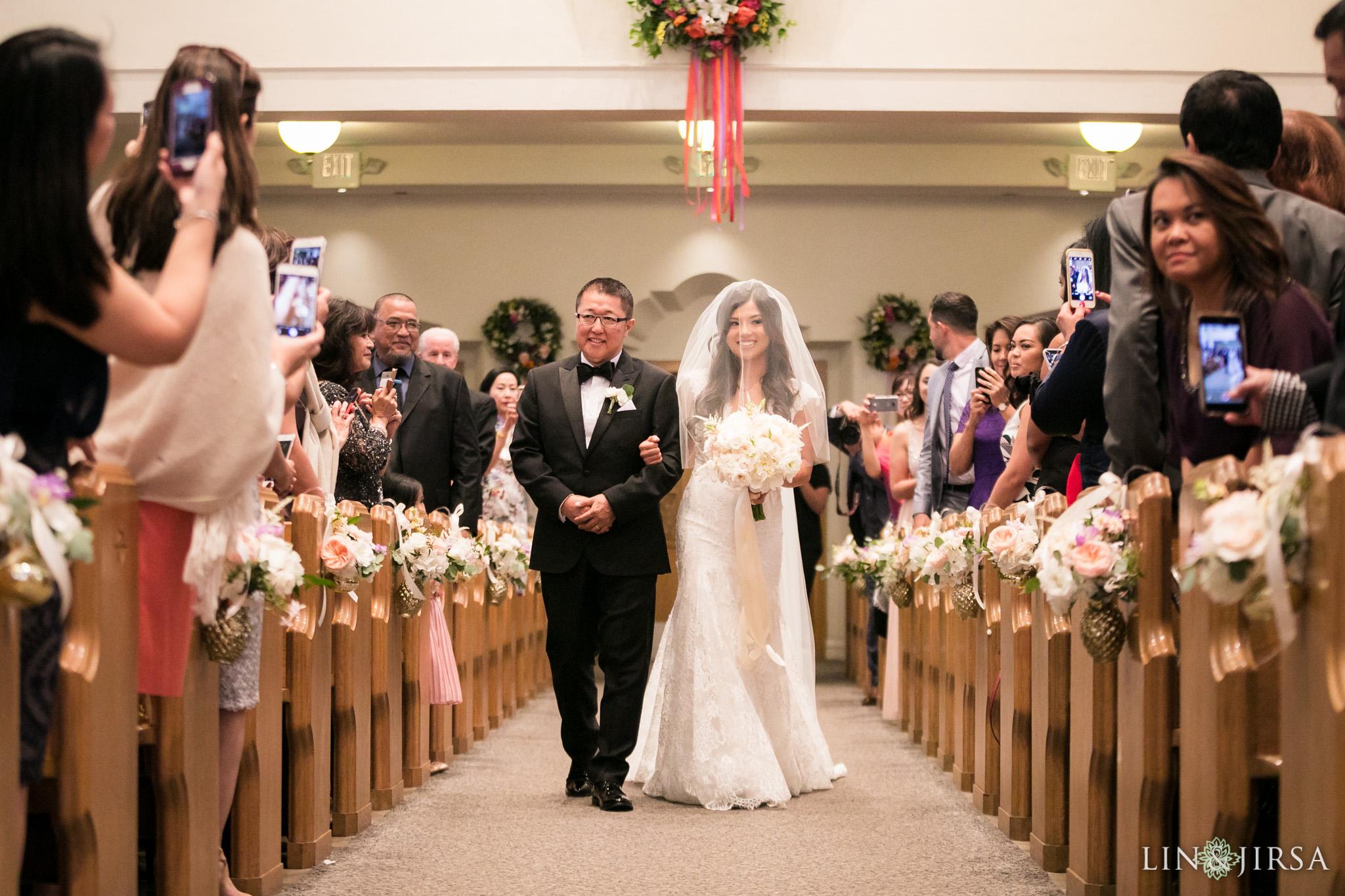 16 good shepherd catholic church los angeles wedding ceremony photography