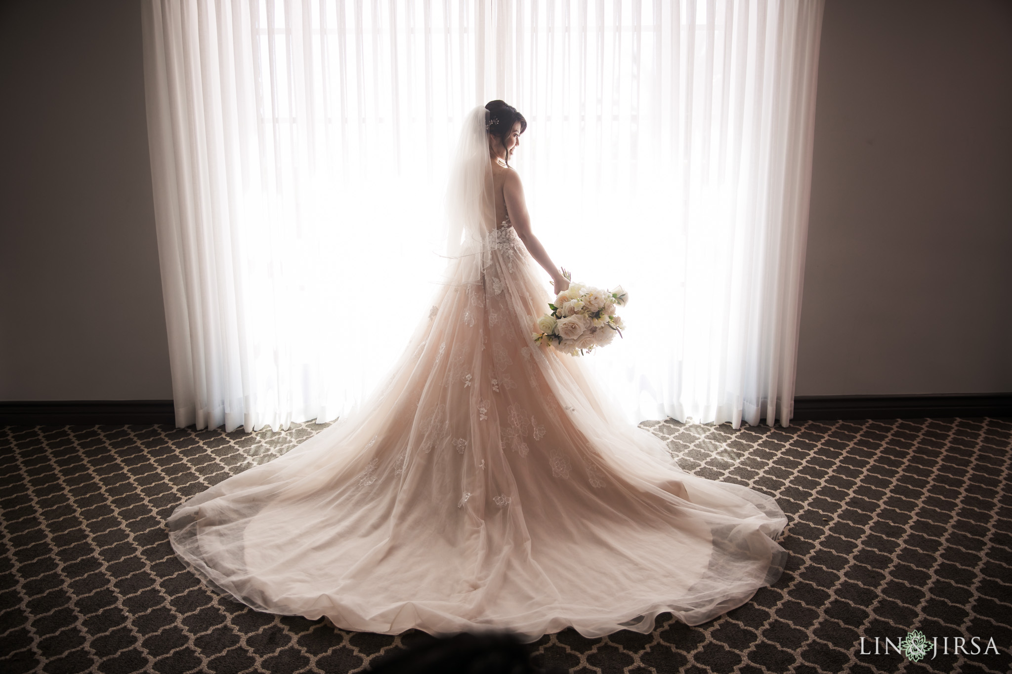 08 bel air bay club malibu bride wedding dress photography