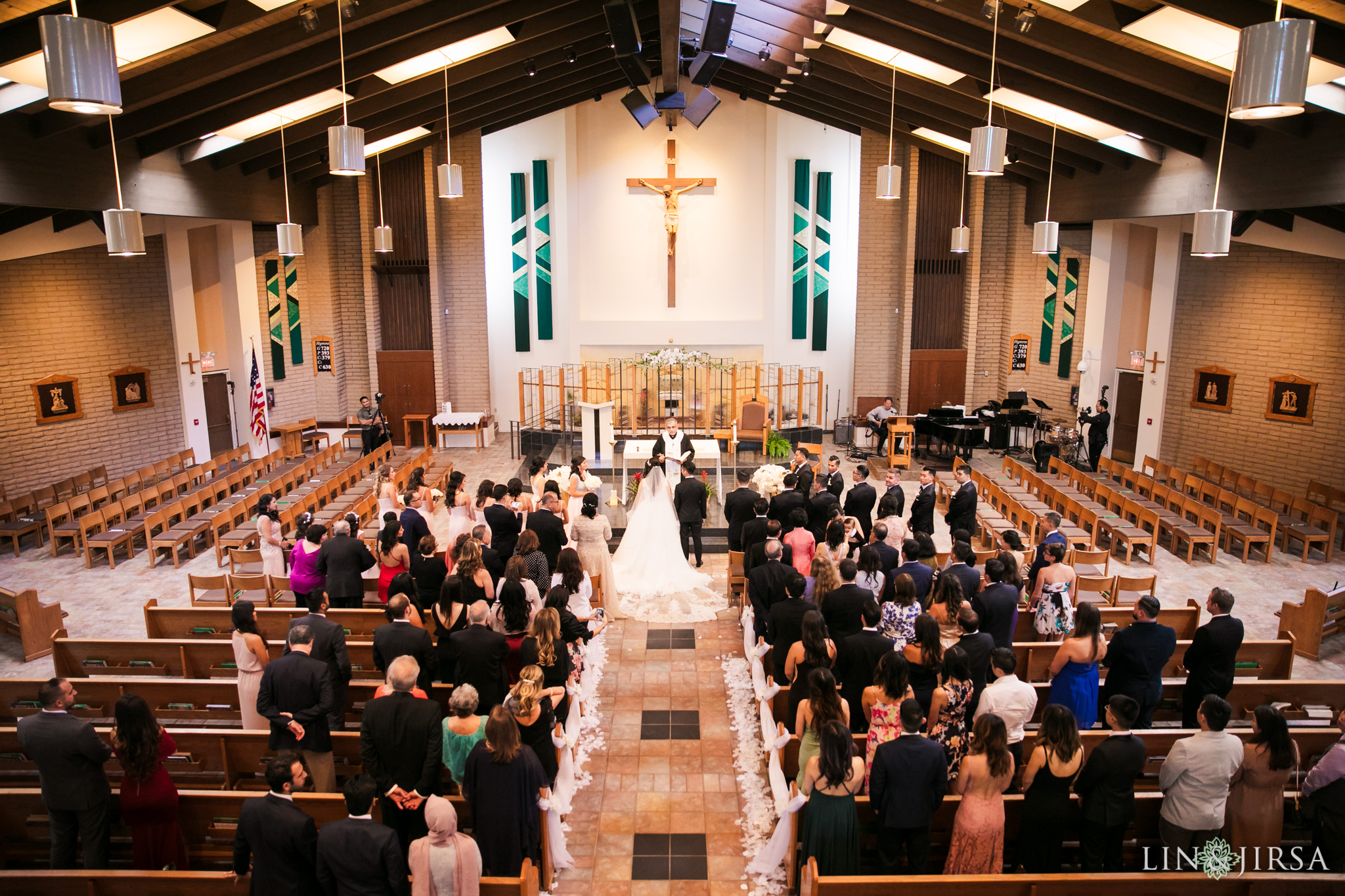 16 st paschal babylon church thousand oaks wedding ceremony photography