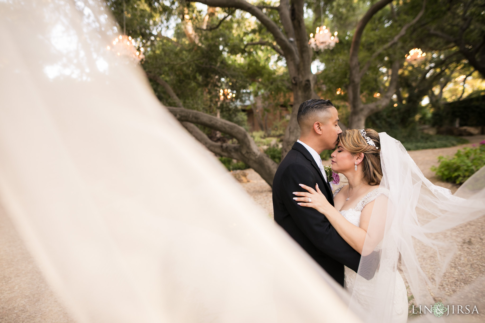 17 calamigos ranch malibu wedding veil photography